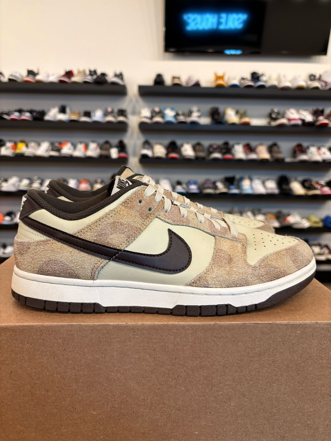 Nike Dunk Low Cheetah Size 8.5 Pre-Owned (No Box)