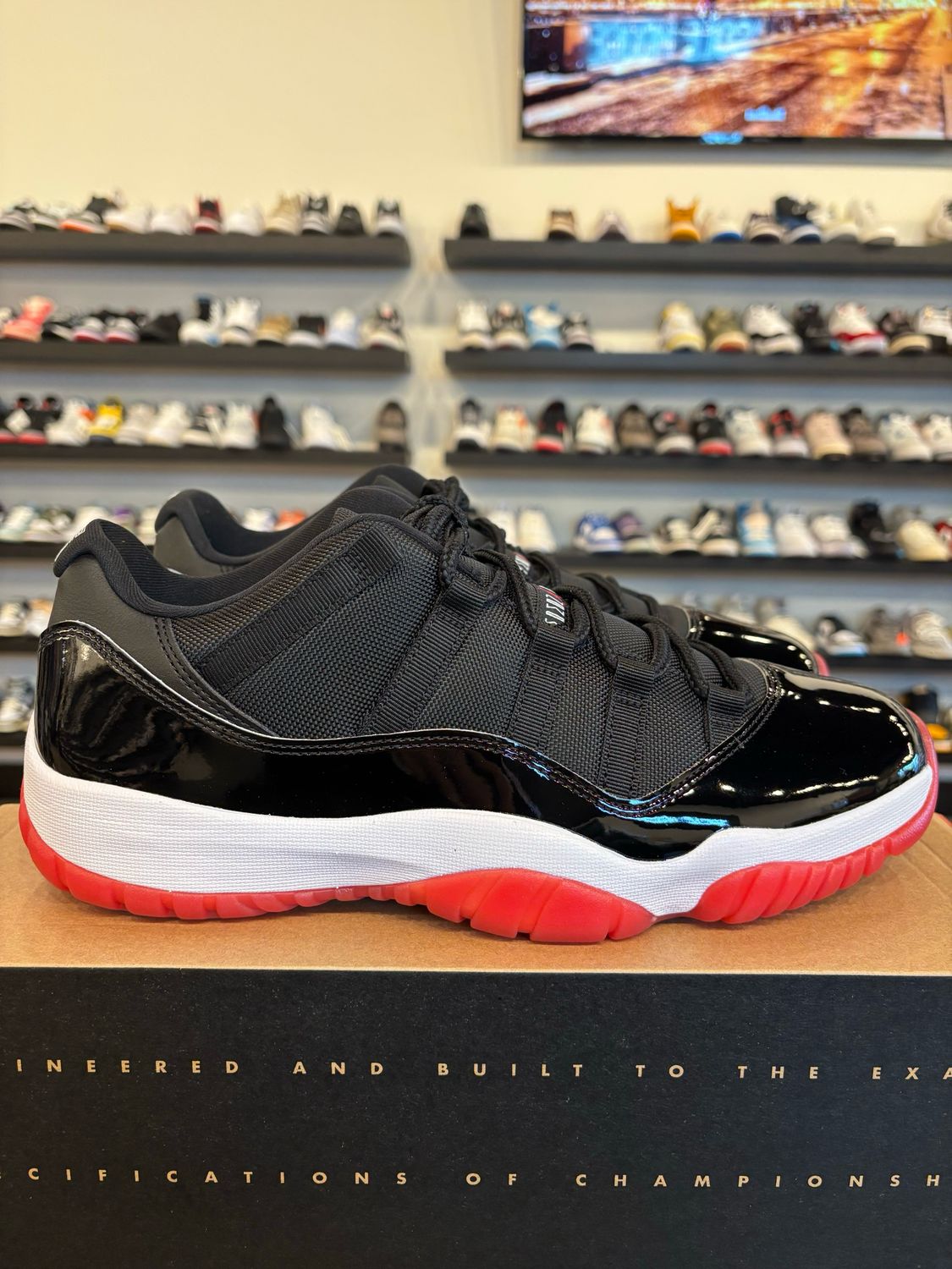 Jordan 11 Low Bred 2025 Size 11.5 Brand New
