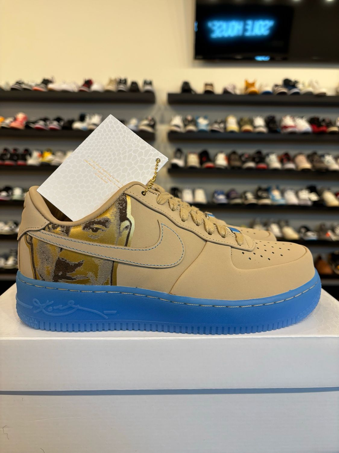 Nike Air Force 1 Kobe Bryant Linen Size 7.5 (9W) Brand New