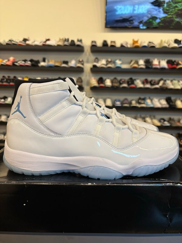 Jordan 11 Legend Blue 2024 Size 12 Pre-Owned