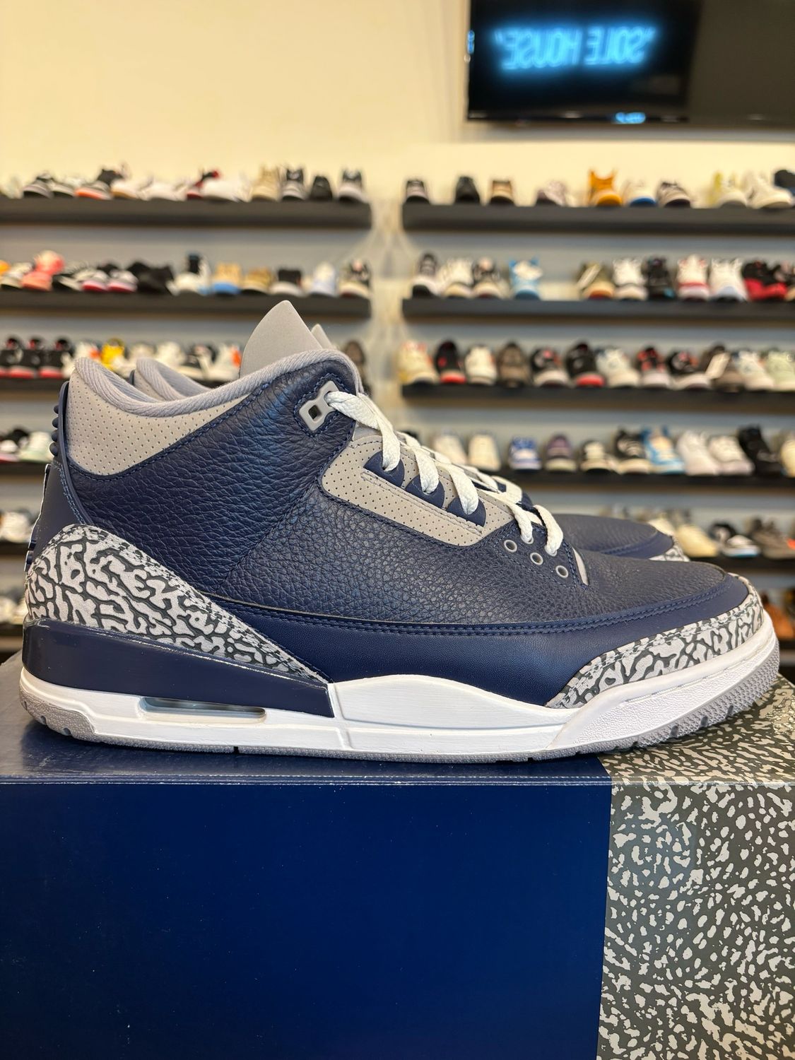 Jordan 3 Georgetown Size 11.5 Pre-Owned