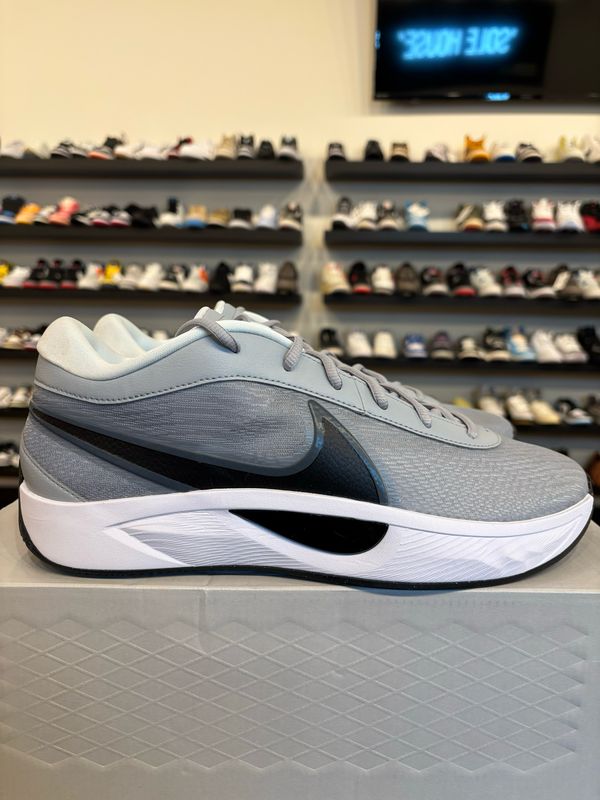 Nike Giannis Freak 6 Grey Size 10.5 Brand New