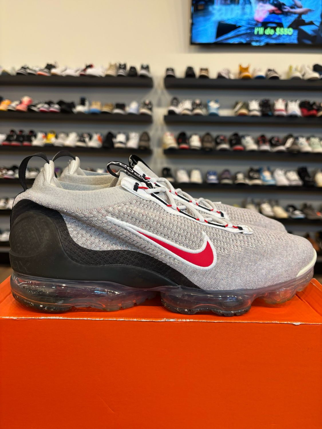 Nike Vapormax Flyknit Grey Red Size 12 Pre-Owned