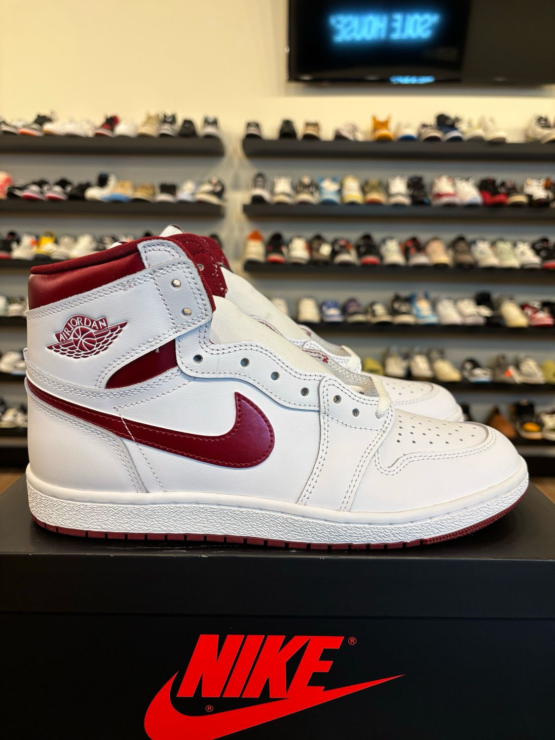 Jordan 1 High 85 Burgundy Size 10 Brand New