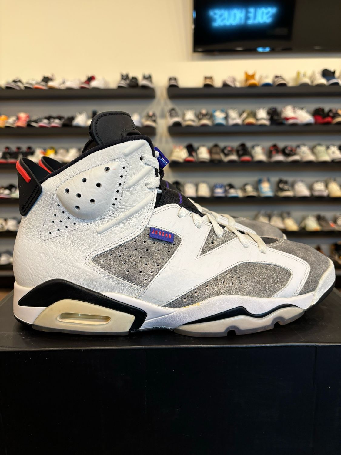 Jordan 6 Flight Nostalgia Size 11.5 Pre-Owned