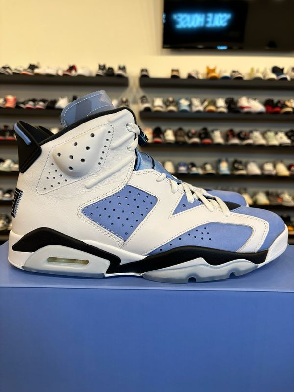 Jordan 6 University Blue Size 11 Pre-Owned