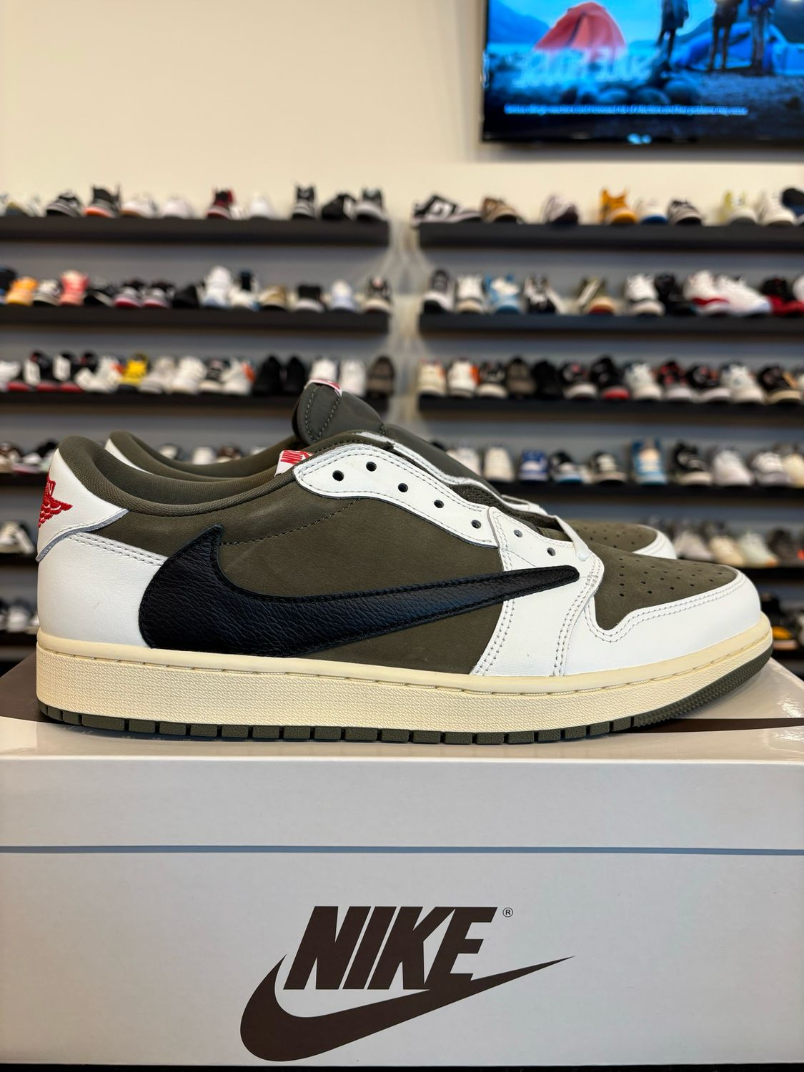 Jordan 1 Low Travis Scott Medium Olive Size 12 Brand New