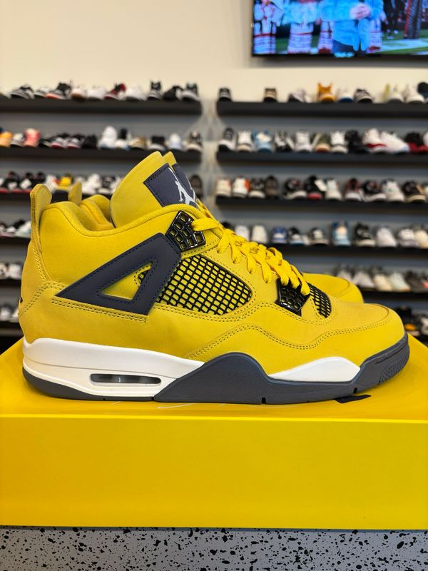 Jordan 4 Lightning Size 11.5 Pre-Owned