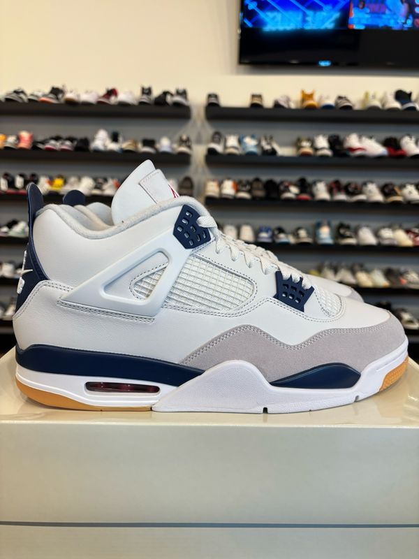 Jordan 4 SB Navy Size 13 Pre-Owned