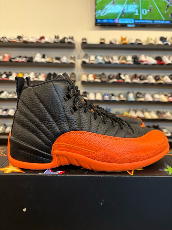 Jordan 12 WNBA Brilliant Orange Size 8.5 (10W) Pre-Owned
