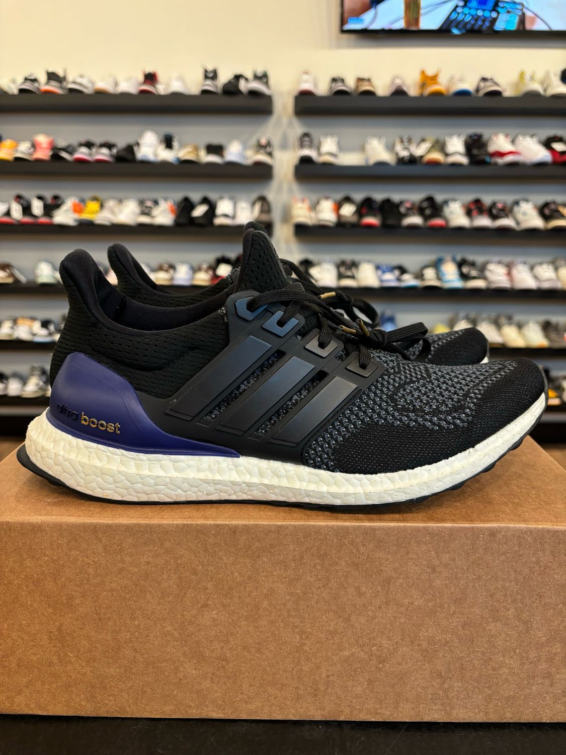 Adidas Ultra Boost 1.0 OG Black Purple Size 10.5 Pre-Owned (No Box)