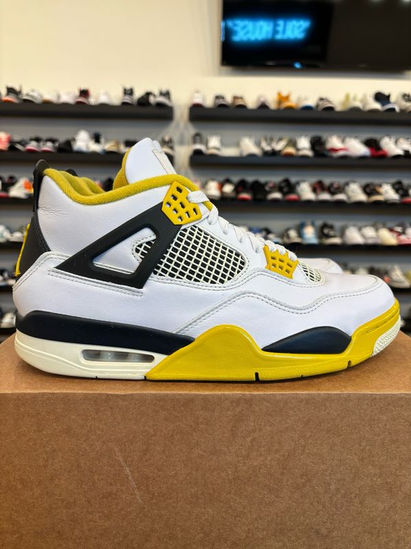 Jordan 4 Vivid Sulfur Size 10.5 (12W) Pre-Owned (No Box)