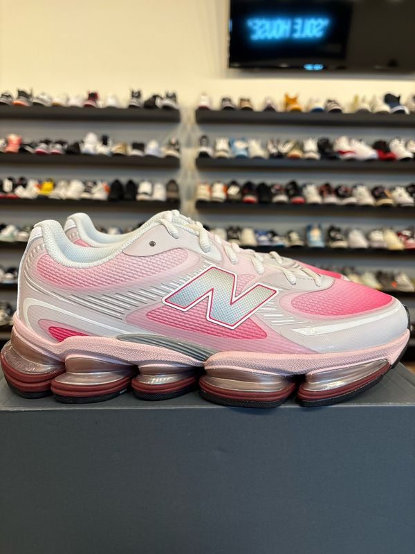 New Balance 2000 ABZORB Pink Size 10.5 Brand New