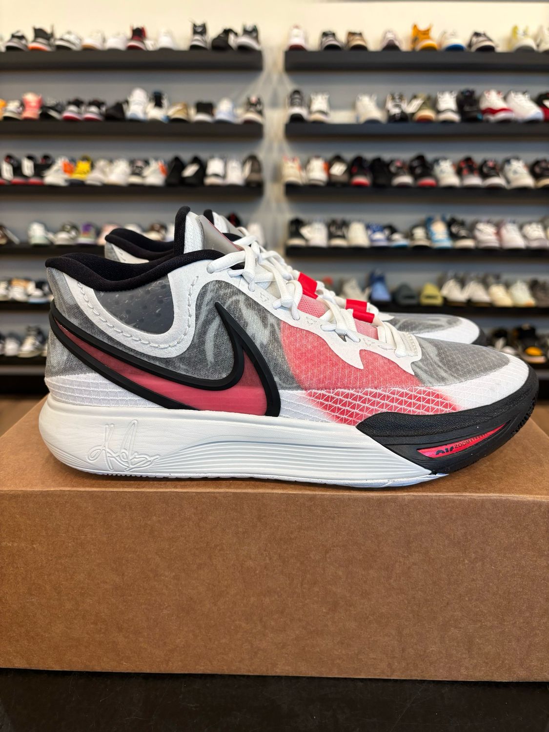 Nike Kyrie 8 University Red Size 10.5 Pre-Owned (No Box)