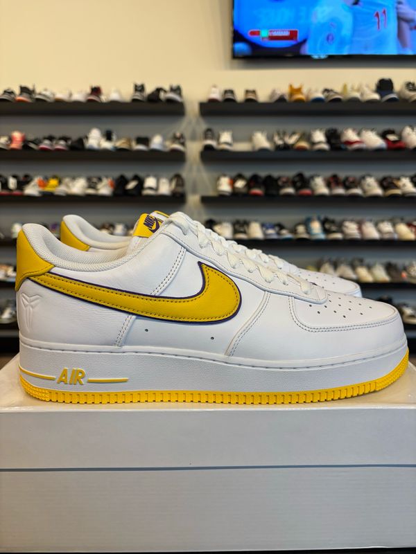 Nike Kobe Air Force 1 Lakers Home Size 12 Brand New