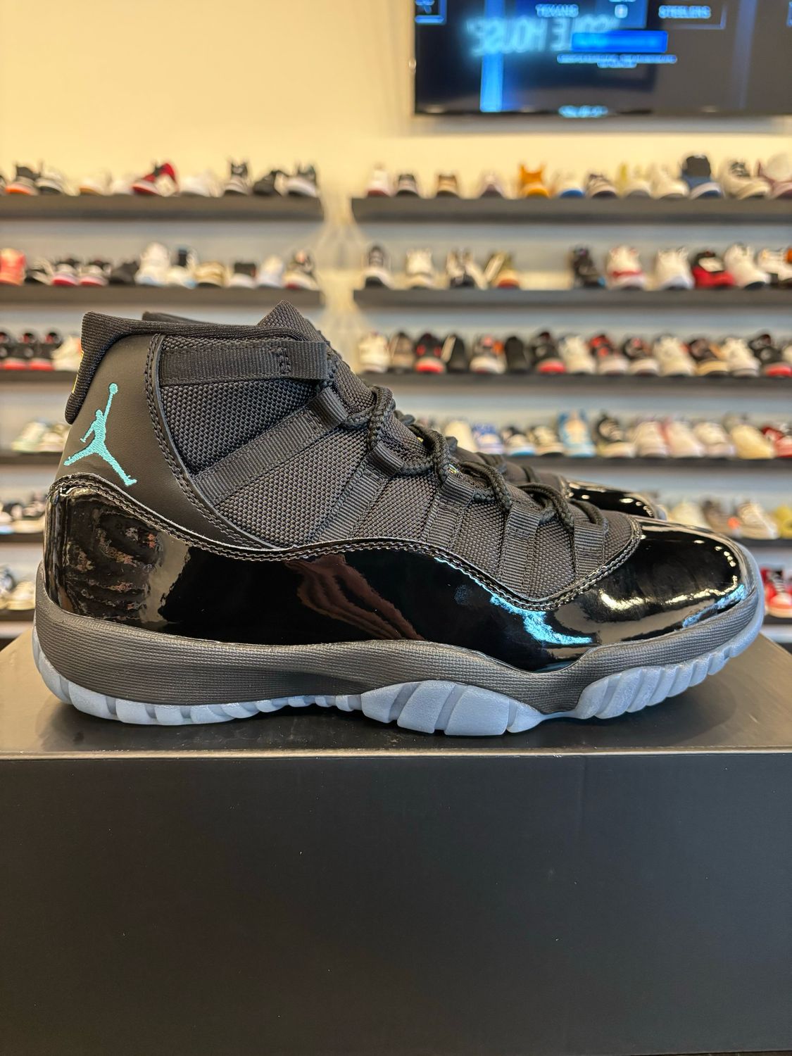 Jordan 11 Gamma 2025 Size 10 Brand New