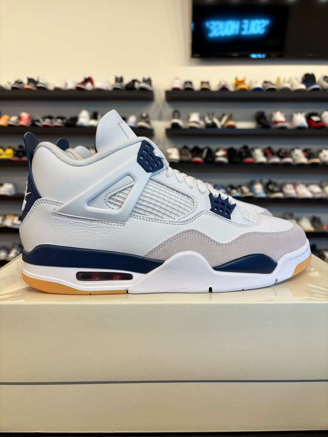 Jordan 4 SB Navy Size 10 Brand New