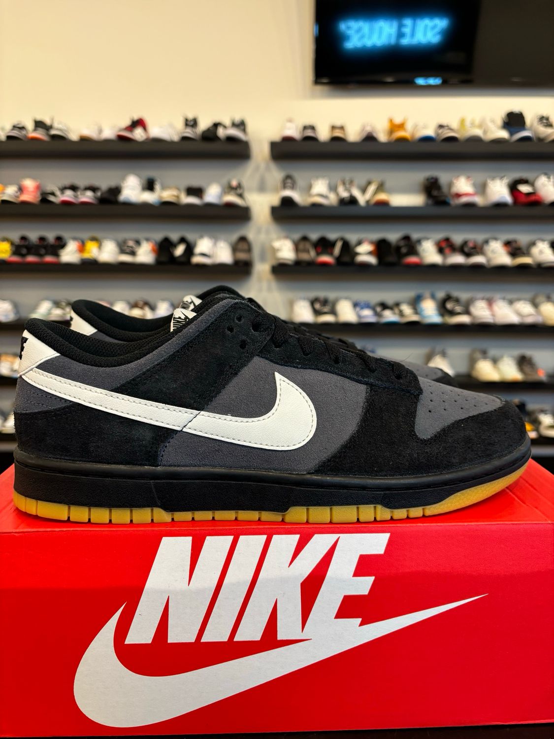 Nike Dunk Low Black Grey Gum Size 10.5 Brand New
