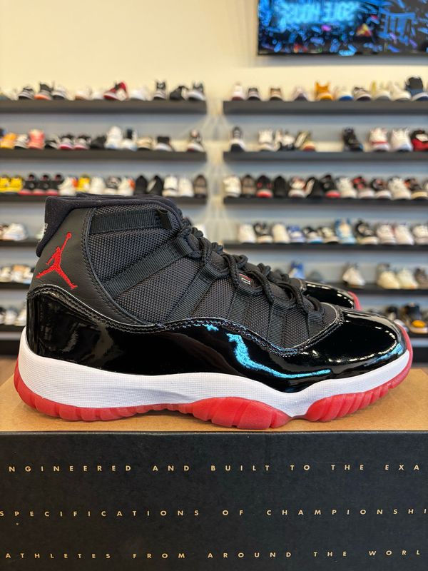 Jordan 11 Bred 2019 Size 9 Pre-Owned