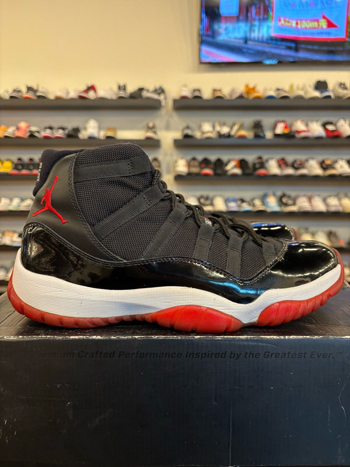 Jordan 11 Bred 2012 Size 10 Pre-Owned
