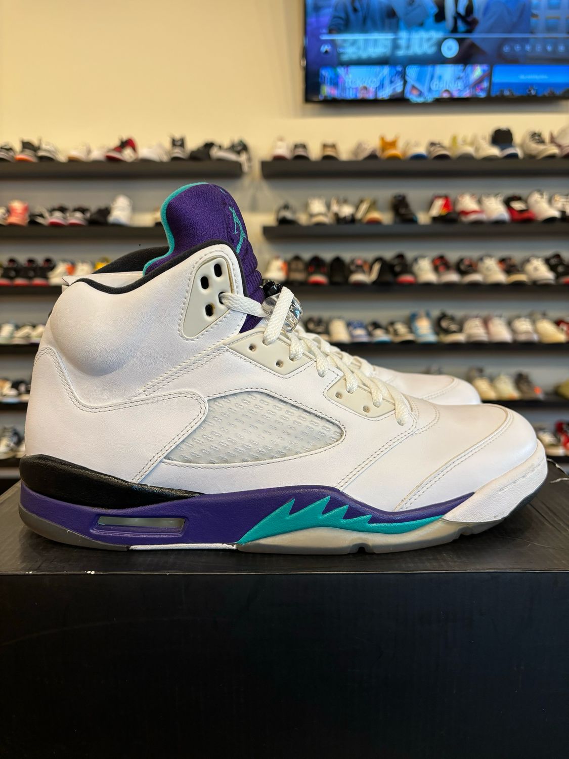 Jordan 5 Grape 2013 Size 11 Pre-Owned