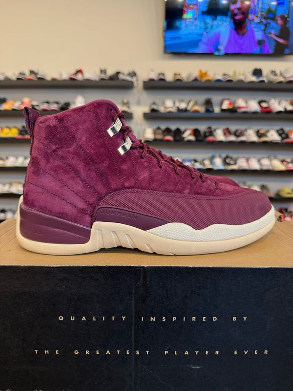 Jordan 12 Bordeaux Size 10.5 Pre-Owned