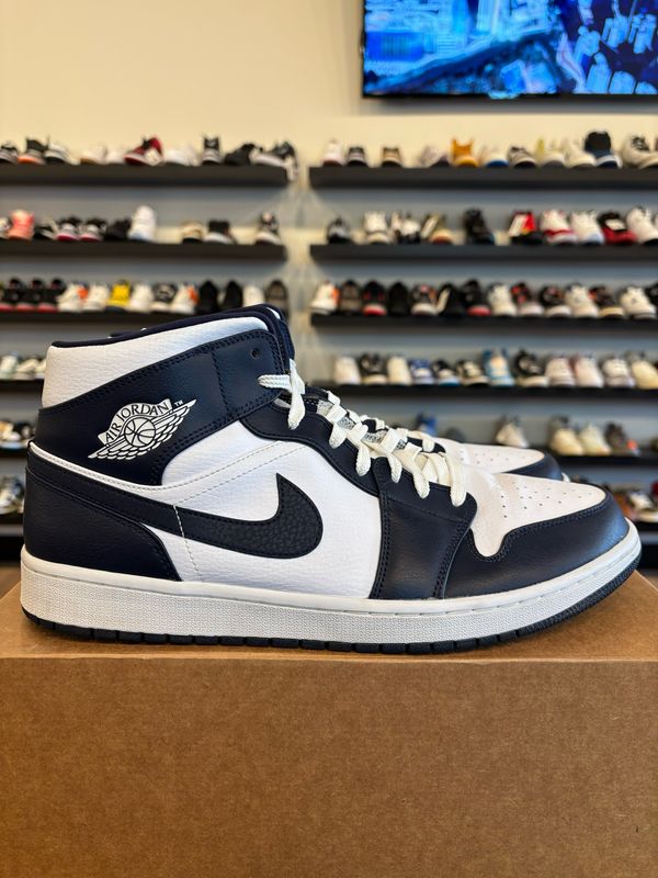 Jordan 1 Mid Obsidian Size 13 Pre-Owned (No Box)