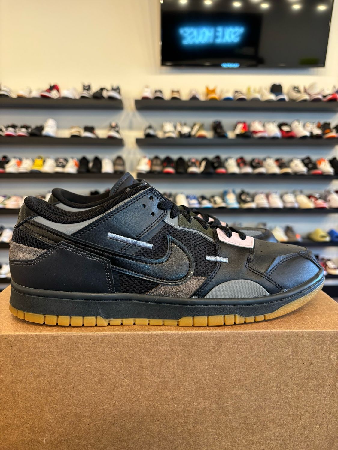 Nike Dunk Low Scrap Black Gum Size 11 Pre-Owned (No Box)
