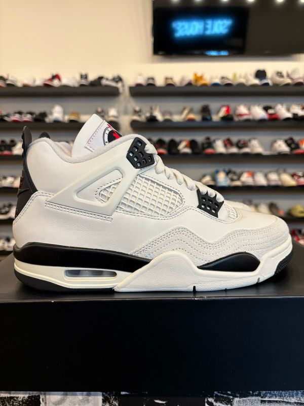 Jordan 4 Flight Club Size 7.5 (9W) Brand New