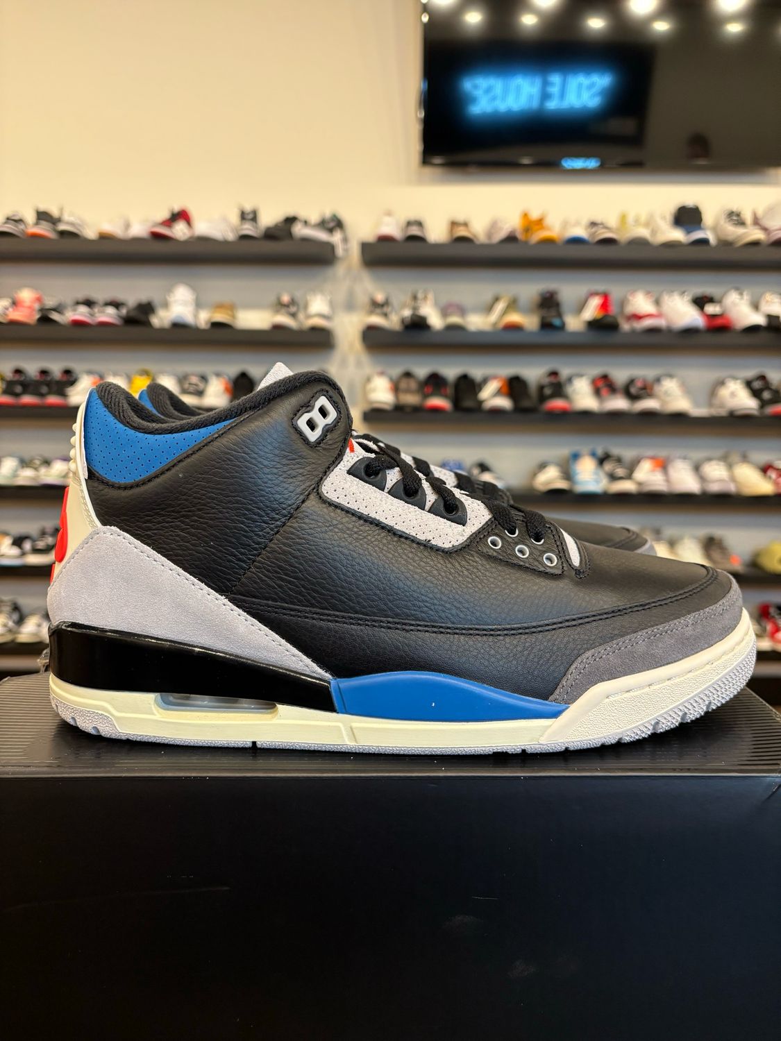 Jordan 3 Rare Air Size 10 Brand New