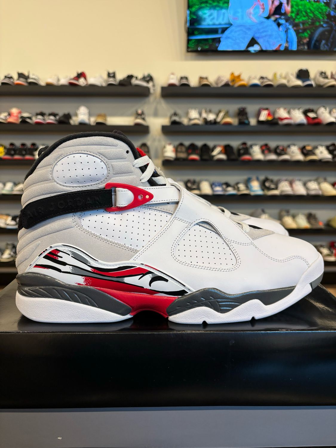 Jordan 8 Bugs Bunny 2025 Size 14 Brand New