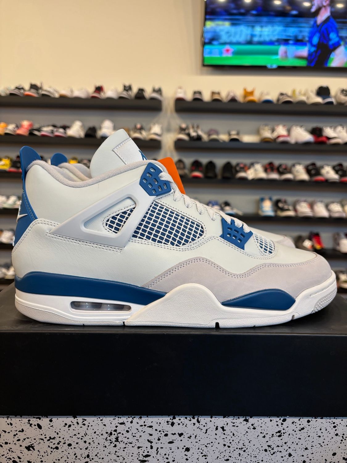 Jordan 4 Military Blue Size 13 Brand New