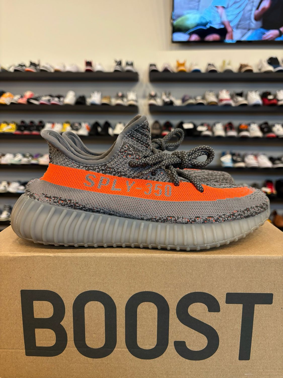 Yeezy 350 V2 Beluga Reflective Size 7 (8.5W) Pre-Owned