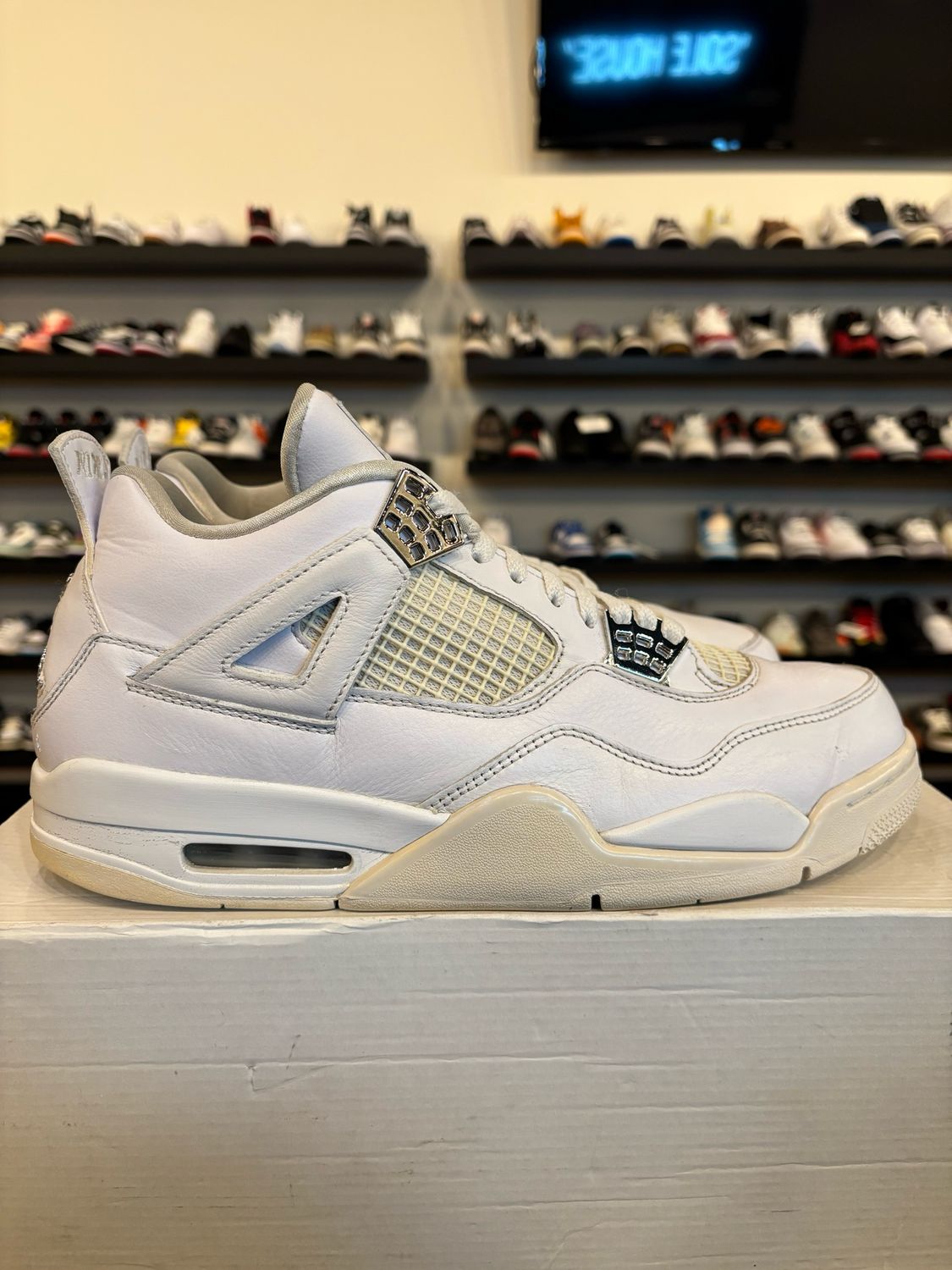 Jordan 4 Pure Money Size 11 Pre-Owned (No Box)