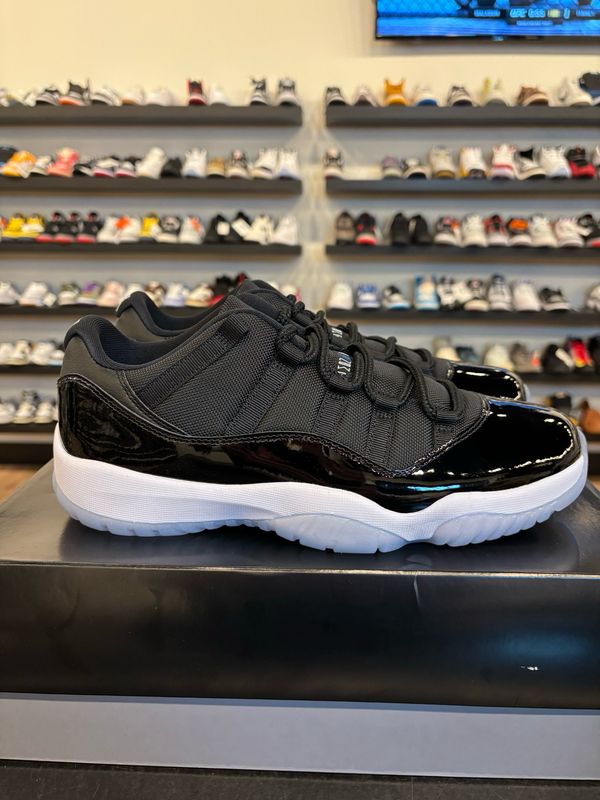 Jordan 11 Low Space Jam Size 10.5 Brand New