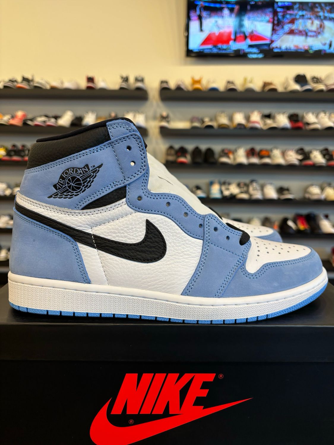 Jordan 1 University Blue Size 11 Brand New