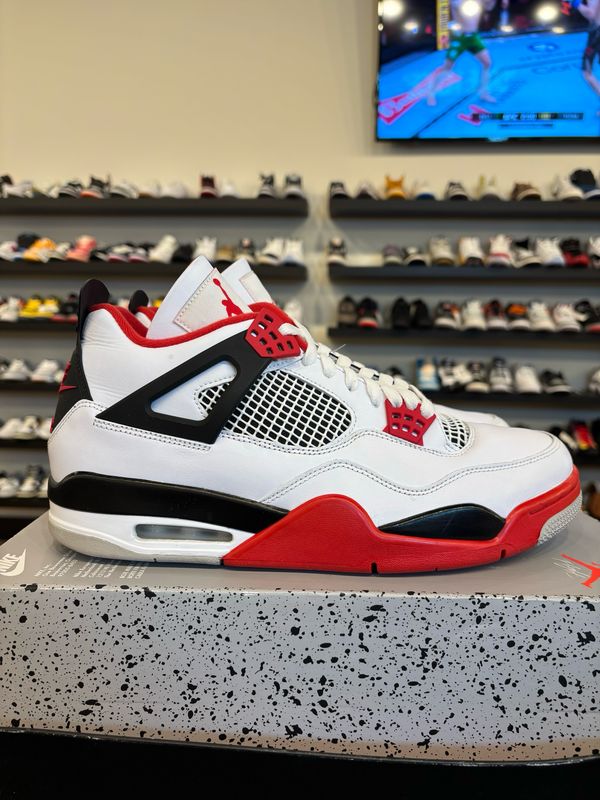 Jordan 4 Fire Red 2020 Size 12 Pre-Owned