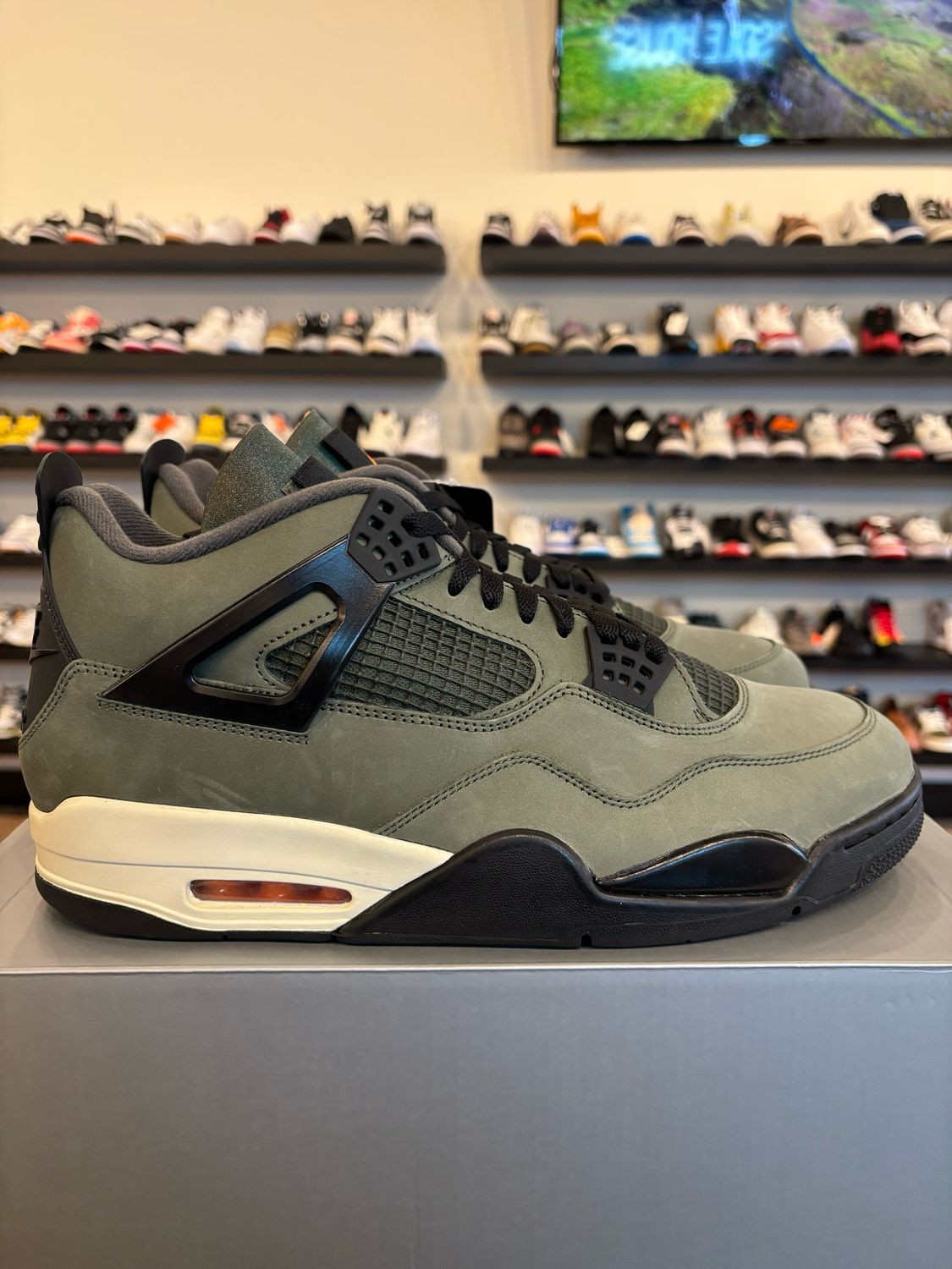 Jordan 4 Undefeated 2025 Size 13 Brand New