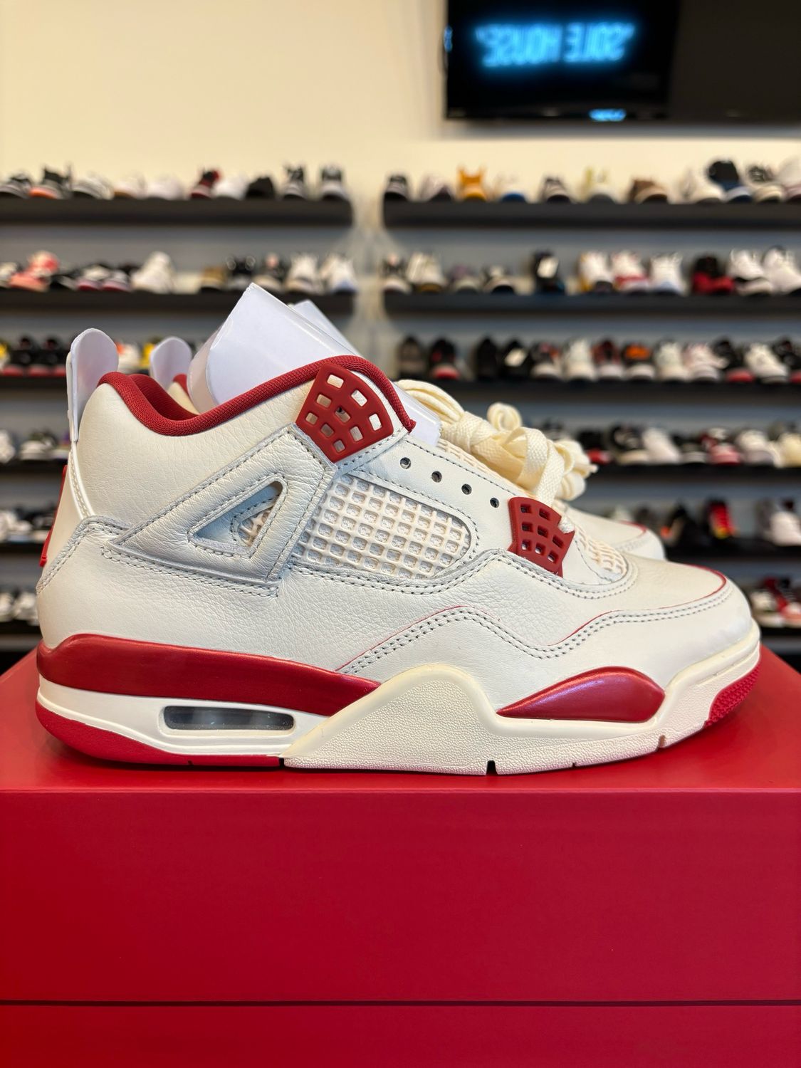 Jordan 4 Valentine's Day Red Size 7 (8.5W) Brand New