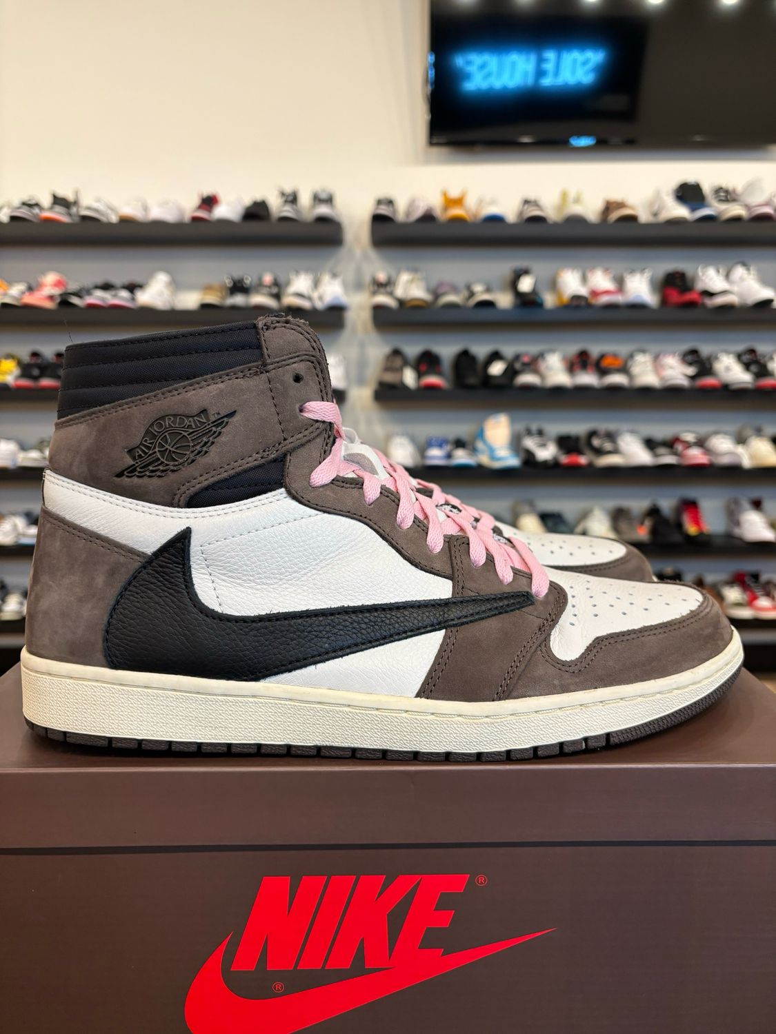 Jordan 1 High Travis Scott Mocha Size 13 Pre-Owned