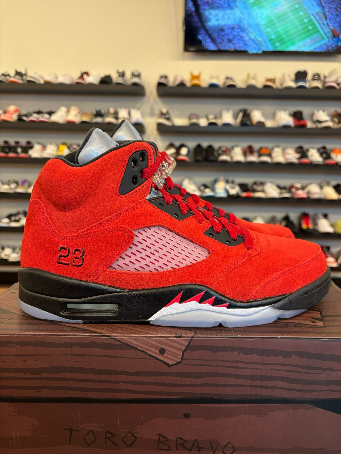 Jordan 5 Raging Bull Size 10 Brand New