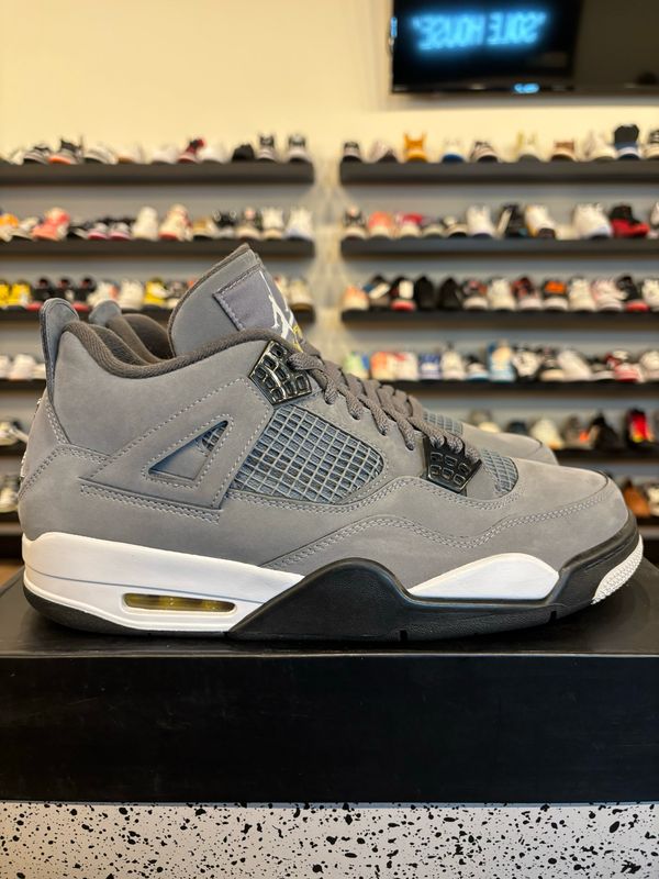 Jordan 4 Cool Grey 2019 Size 10.5 Pre-Owned