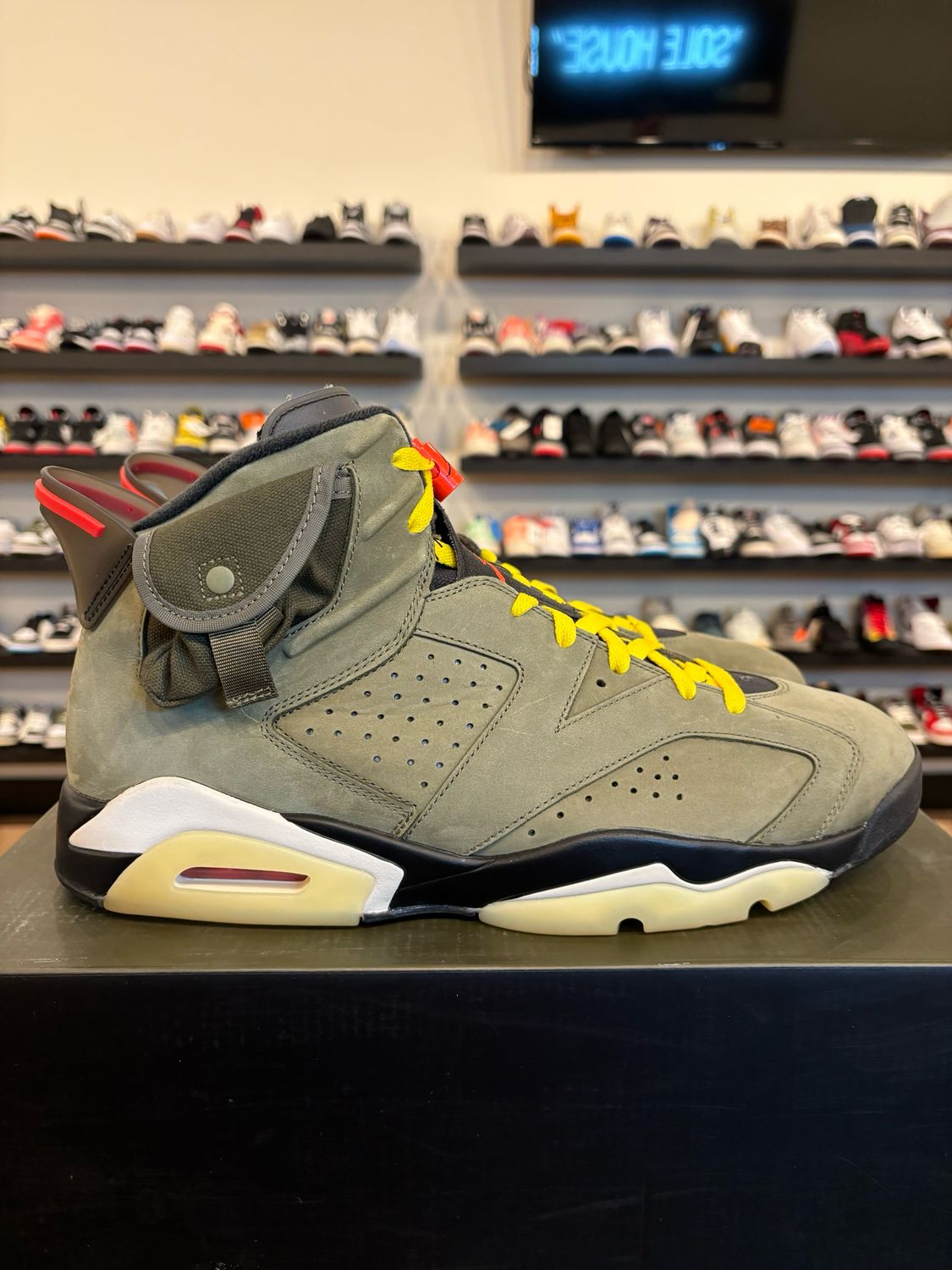 Jordan 6 Travis Scott Olive Size 14 Pre-Owned