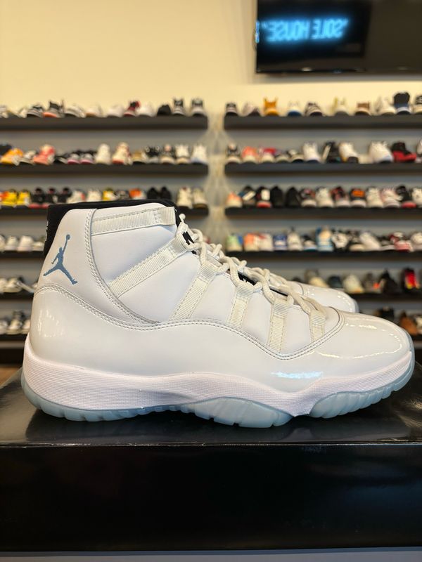 Jordan 11 Legend Blue Size 11.5 Pre-Owned