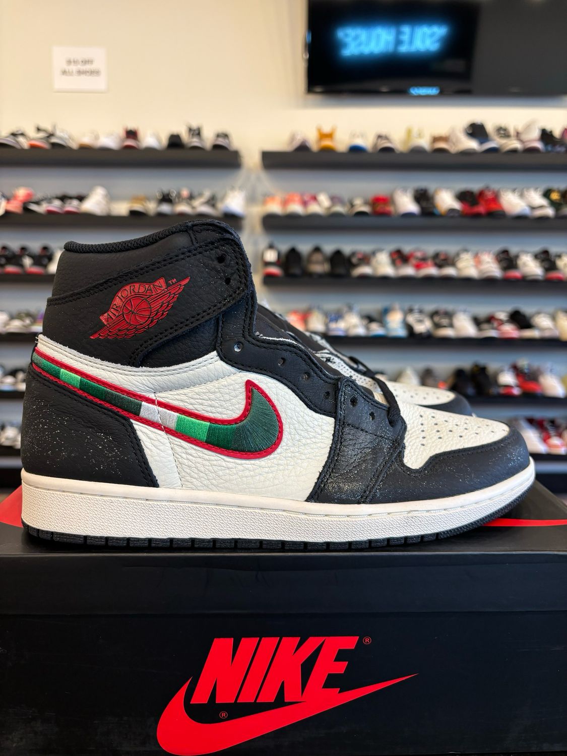 Jordan 1 Sports Illustrated Size 9 Brand New