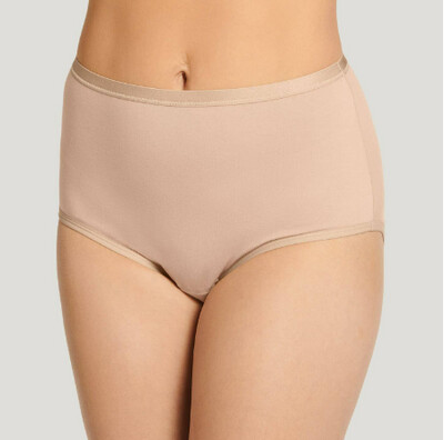 020075 Worry Free Brief