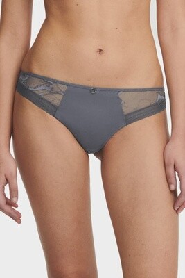 C11M9 True Lace Thong