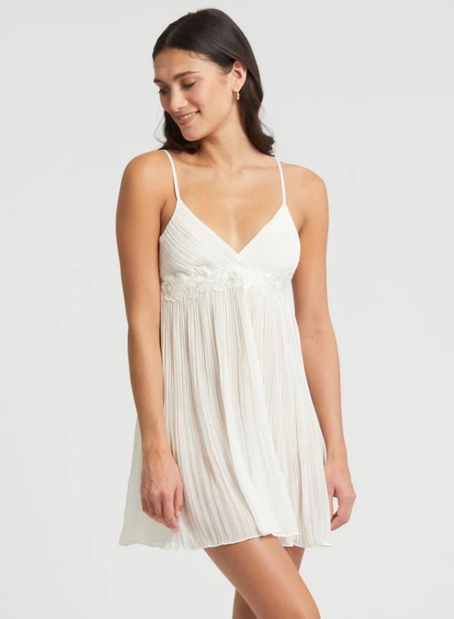 704 Chemise, Colour: Ivory, Size: S