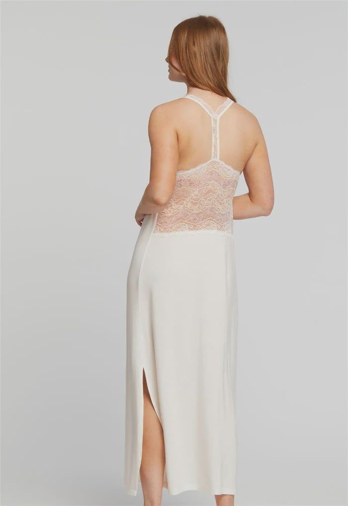 6036 Dainty Lace Gown