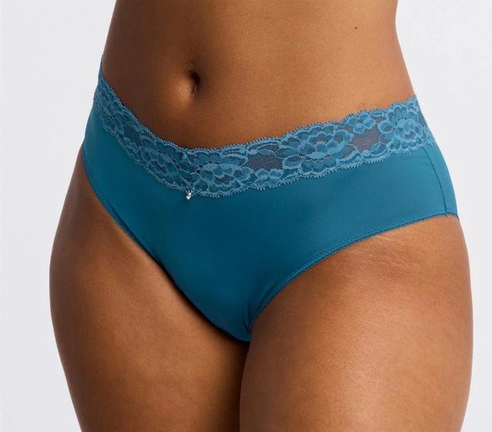 9004 Brief